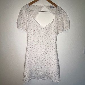White floral mini dress from beginning boutique